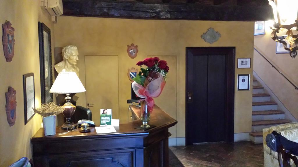 Hotel Torre Di San Martino Gazzola Di Rivalta Luaran gambar
